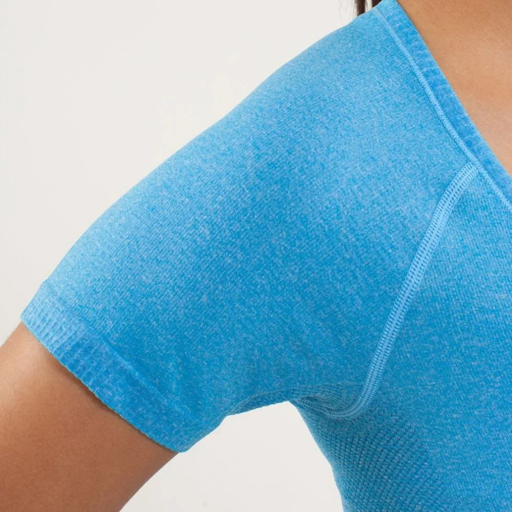 Lululemon Run: Swiftly V Neck Beach Blanket Blue